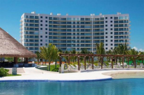 HERMOSO CONDO DE 2 HABITACIONES FRENTE AL CARIBE